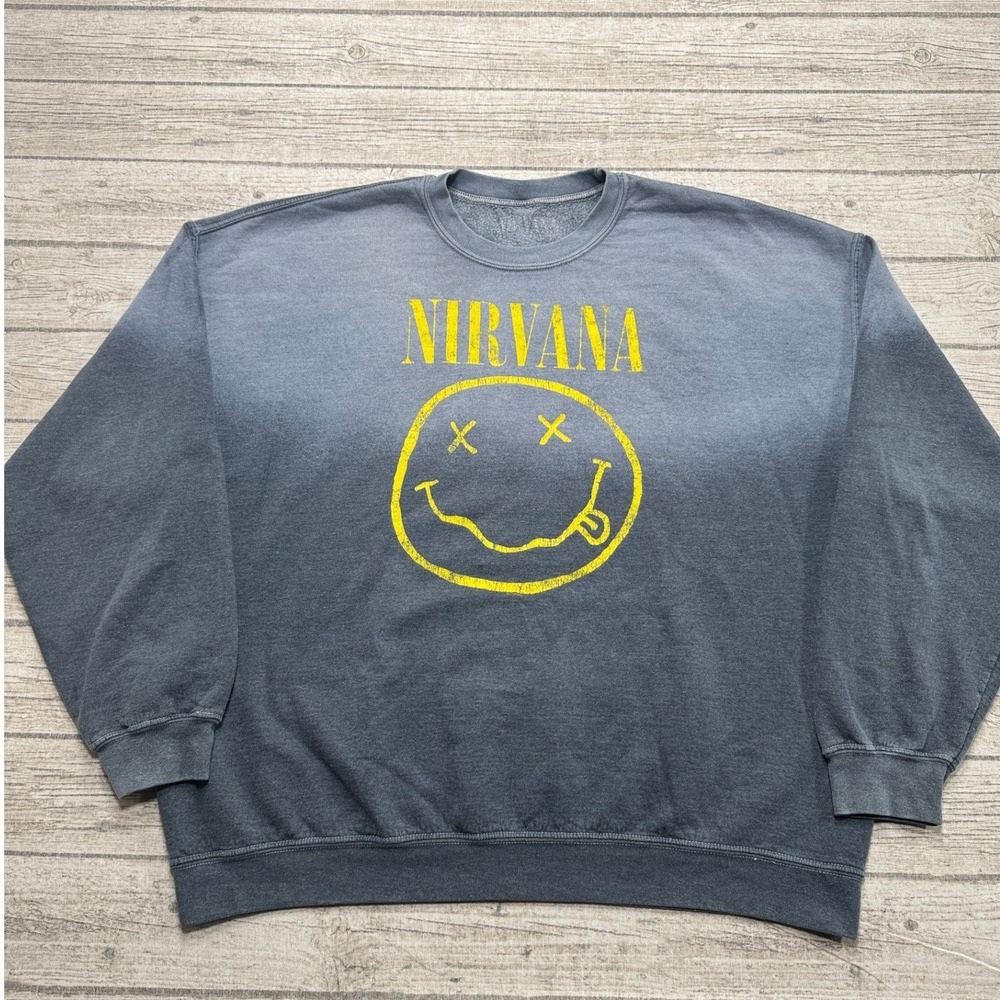 Nirvana Sweatshirt Men's S/M Charcoal Wash Smiley Face Fleece Pullover Grunge
